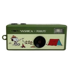 YASHICA x Peanuts Funtastic Keychain Camera (Snoopy's Summit)