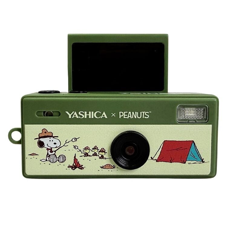 YASHICA x Peanuts Funtastic Keychain Camera (Snoopy's Summit)