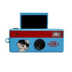 YASHICA Funtastic Keychain Camera (Yashica Boy)