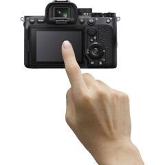 Sony A7 IV + 28-70mm Lensli Aynasız Fotoğraf Makinesi